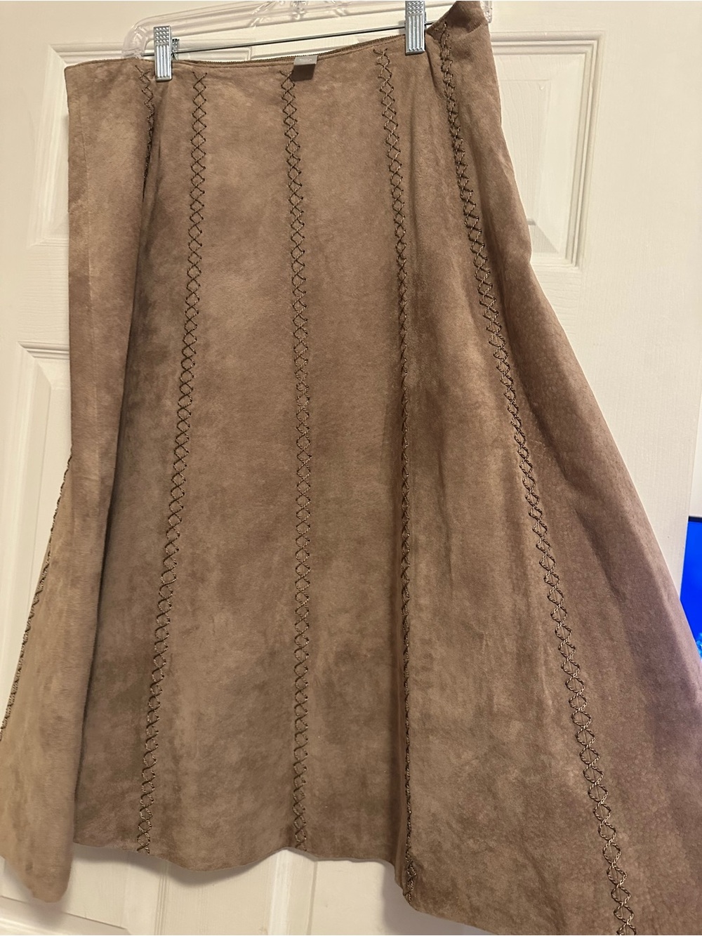 Liz Clairborne A-Line Suede Midi Skirt - Vintage RARE - Picture 4 of 10
